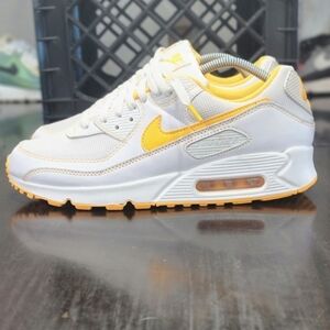 Nike Are Max 90 'White Laser Orange' Mens 10/Wmns 11.5